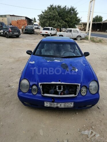 Mercedes  2000, 320,000 km - 2.3 л - Bakı