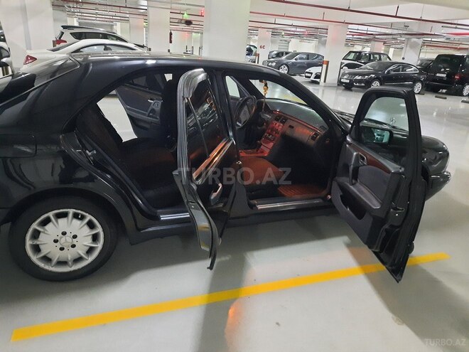 Mercedes E 240 1998, 316,000 km - 2.4 l - Bakı