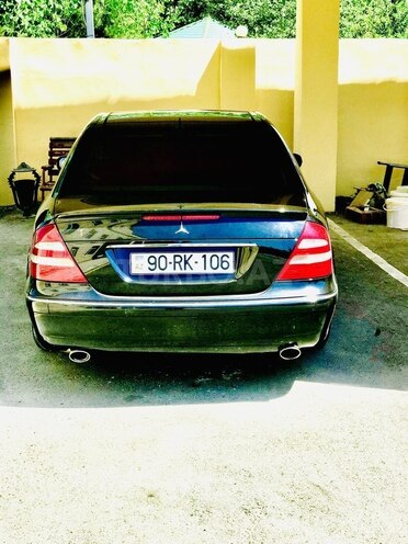Mercedes E 240 2003, 311,000 km - 2.6 l - Zərdab