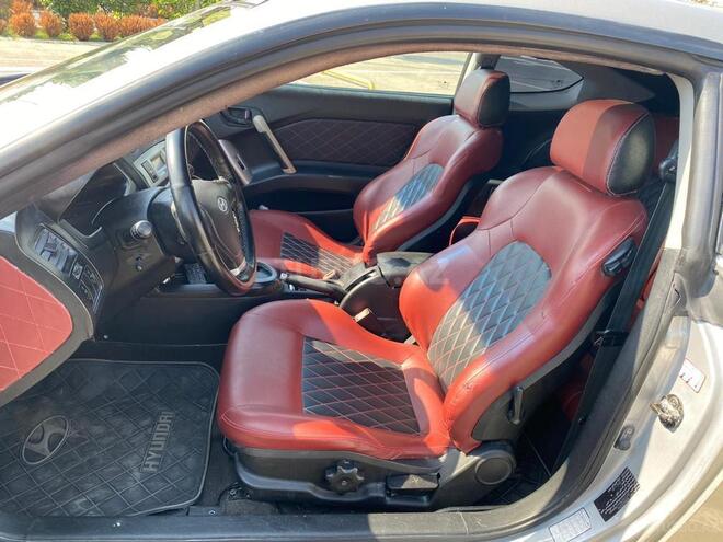 Hyundai Coupe 2005, 210,000 km - 2.7 l - Bakı