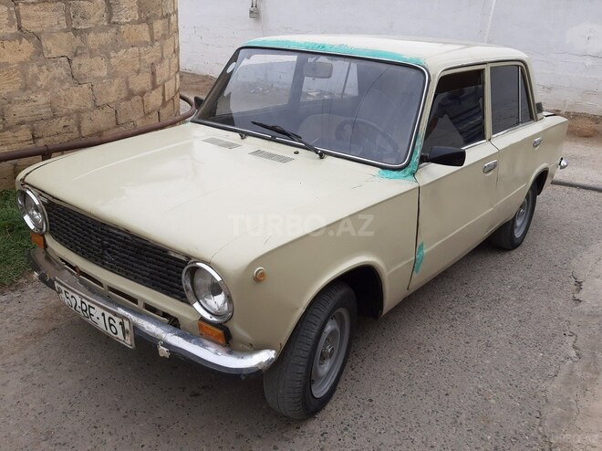LADA (VAZ) 21011 1975, 260,000 km - 1.5 l - Şirvan