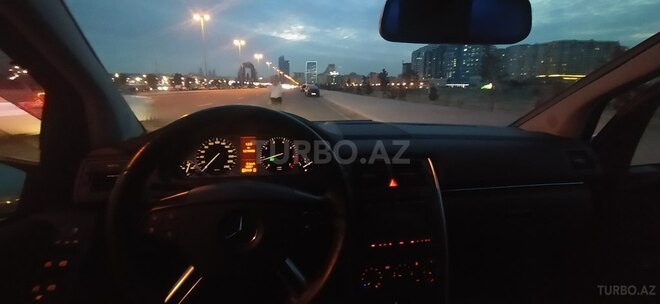 Mercedes B 170 2007, 121,000 km - 1.7 л - Bakı