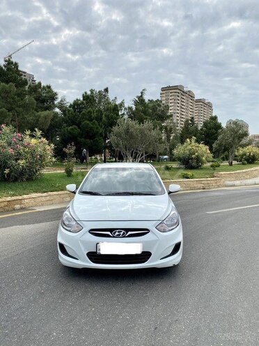 Hyundai Accent 2014, 132,000 km - 1.6 л - Bakı
