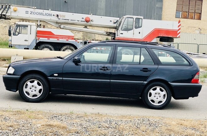 Mercedes C 220 2000, 234,978 km - 2.2 l - Bakı