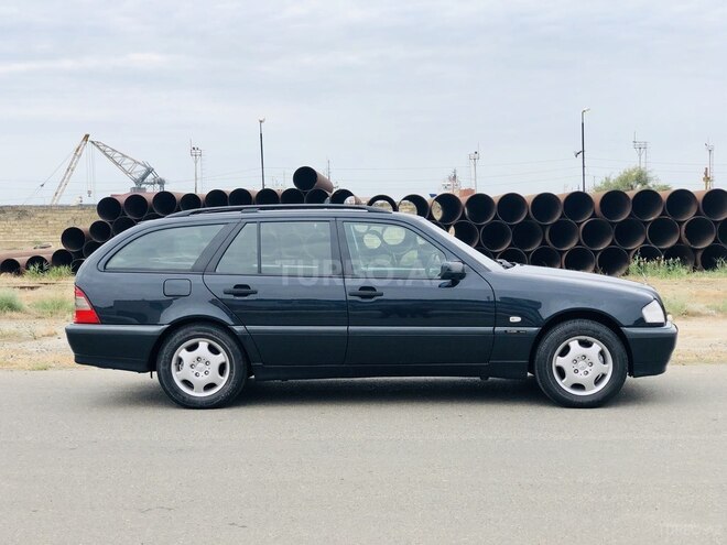 Mercedes C 220 2000, 234,978 km - 2.2 l - Bakı