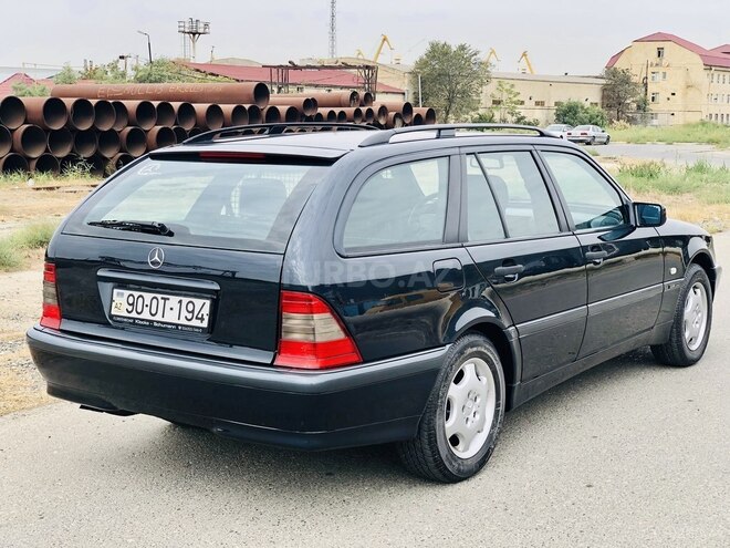 Mercedes C 220 2000, 234,978 km - 2.2 l - Bakı