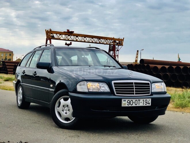 Mercedes C 220 2000, 234,978 km - 2.2 l - Bakı