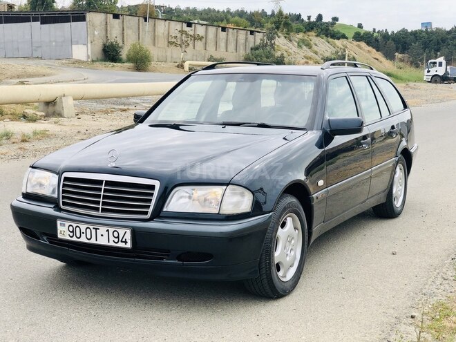 Mercedes C 220 2000, 234,978 km - 2.2 l - Bakı