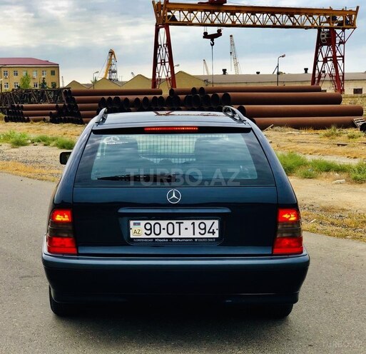 Mercedes C 220 2000, 234,978 km - 2.2 l - Bakı