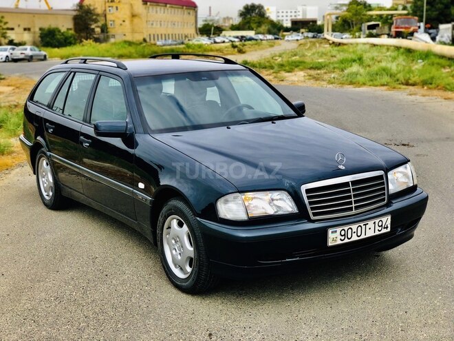 Mercedes C 220 2000, 234,978 km - 2.2 l - Bakı