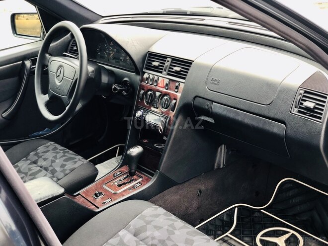 Mercedes C 220 2000, 234,978 km - 2.2 l - Bakı