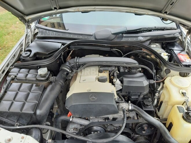 Mercedes C 180 1999, 310,000 km - 1.8 л - Yevlax