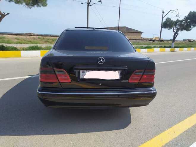 Mercedes E 320 2000, 190,000 km - 3.2 l - Bakı