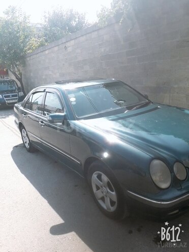 Mercedes E 220 2000, 392,000 km - 2.2 l - Bakı