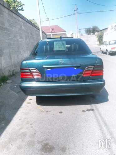 Mercedes E 220 2000, 392,000 km - 2.2 l - Bakı