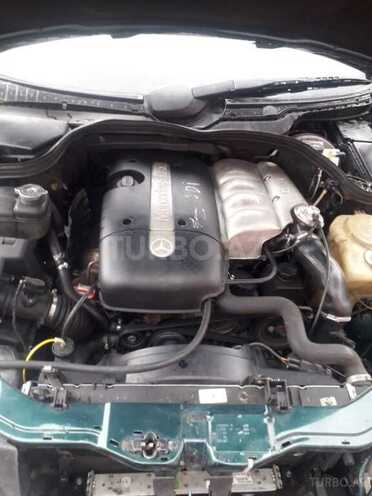 Mercedes E 220 1998, 215,000 km - 2.2 l - Beyləqan