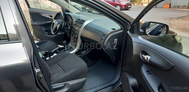 Toyota Corolla 2006, 175,000 km - 1.6 l - Bakı