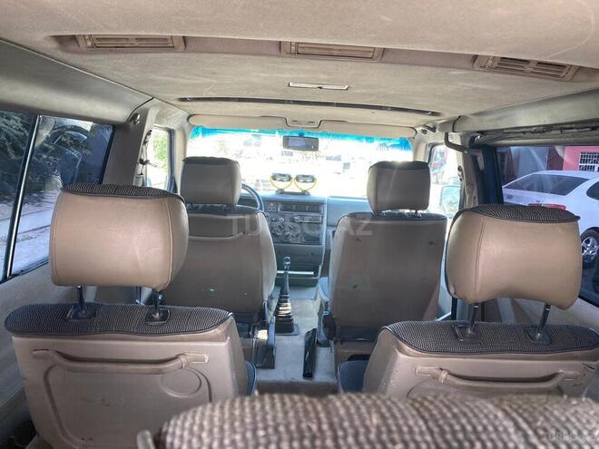 Volkswagen Caravelle 1997, 250,000 km - 2.4 l - Bakı
