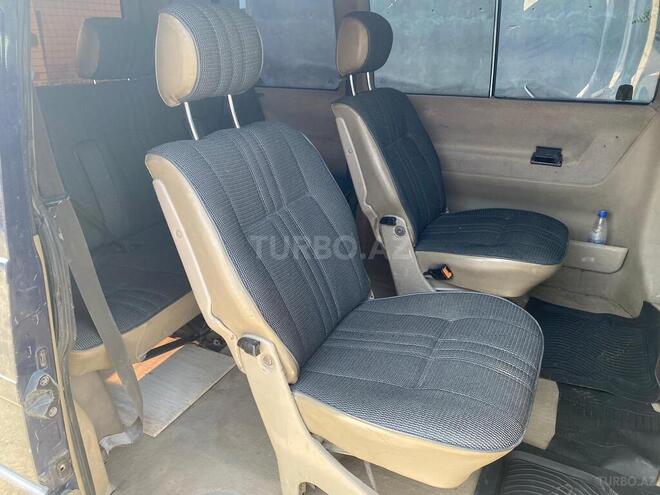 Volkswagen Caravelle 1997, 250,000 km - 2.4 l - Bakı