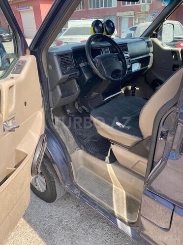 Volkswagen Caravelle 1997, 250,000 km - 2.4 l - Bakı