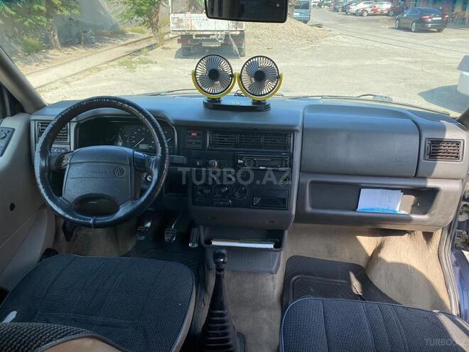Volkswagen Caravelle 1997, 250,000 km - 2.4 l - Bakı