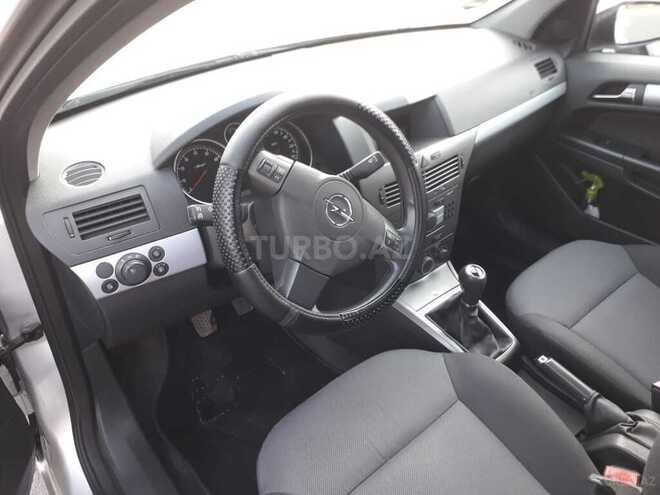 Opel Astra 2007, 300,000 km - 1.4 л - Zaqatala