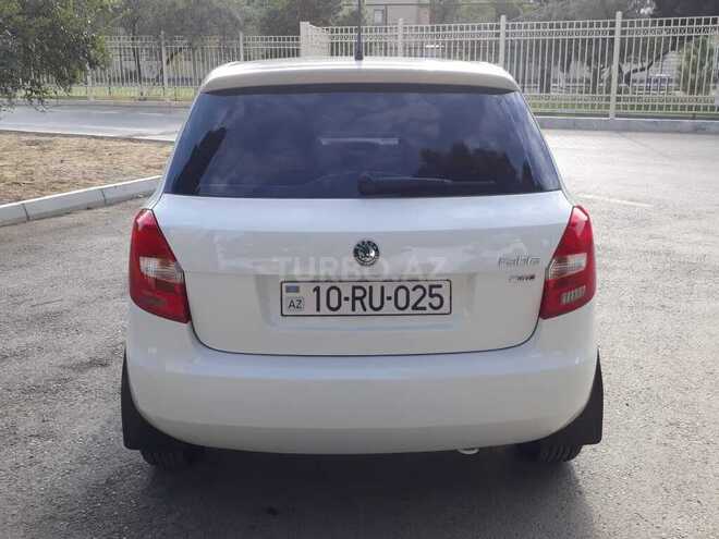 Skoda Fabia 2012, 102,000 km - 1.6 l - Bakı