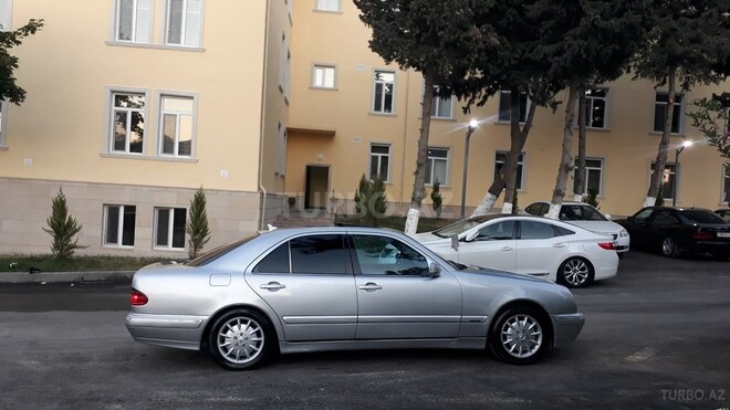 Mercedes E 270 2000, 412,580 km - 2.7 l - Bakı