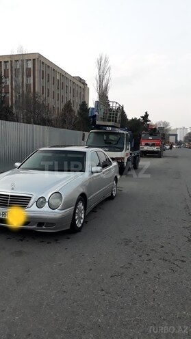 Mercedes E 270 2000, 412,580 km - 2.7 l - Bakı