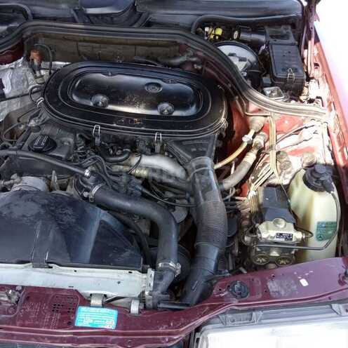 Mercedes E 200 1991, 227,850 km - 2.0 l - Sumqayıt