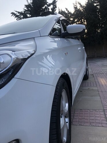 Kia Carens 2013, 189,000 km - 2.0 л - Bakı
