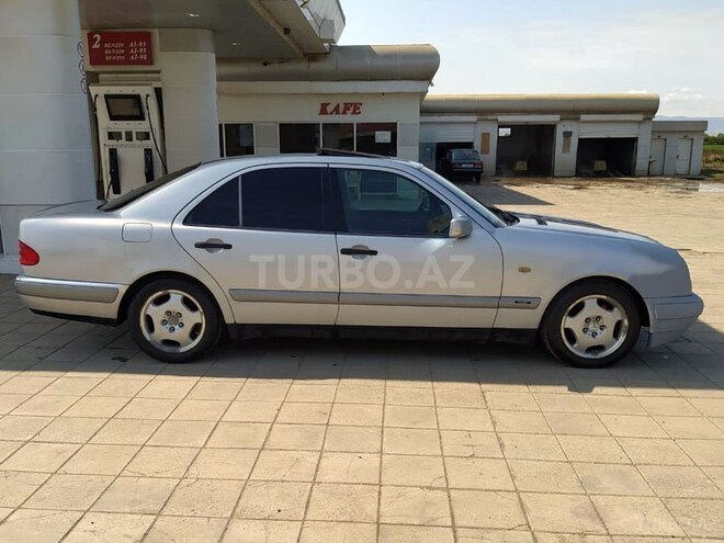 Mercedes E 200 1997, 451,000 km - 2.0 l - Cəlilabad