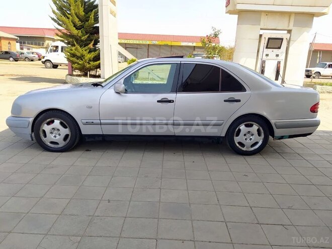 Mercedes E 200 1997, 451,000 km - 2.0 l - Cəlilabad