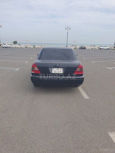 Mercedes C 220 1995, 271,000 km - 2.2 l - Sumqayıt