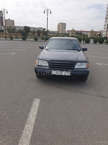 Mercedes C 220 1995, 271,000 km - 2.2 l - Sumqayıt