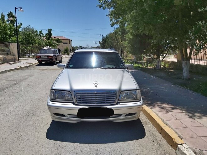 Mercedes C 180 1998, 390,000 km - 1.8 l - Yevlax