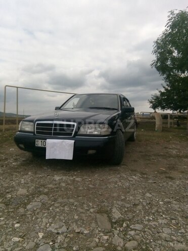 Mercedes C 220 1995, 438,000 km - 2.2 l - İsmayıllı