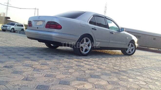 Mercedes E 230 1996, 350,000 km - 2.3 л - Bakı