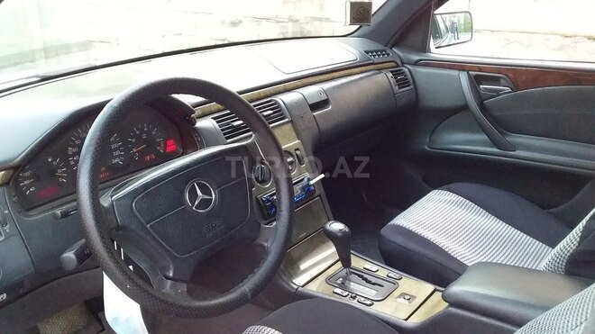 Mercedes E 230 1996, 350,000 km - 2.3 л - Bakı