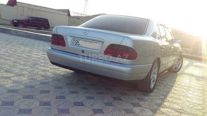 Mercedes E 230 1996, 350,000 km - 2.3 л - Bakı