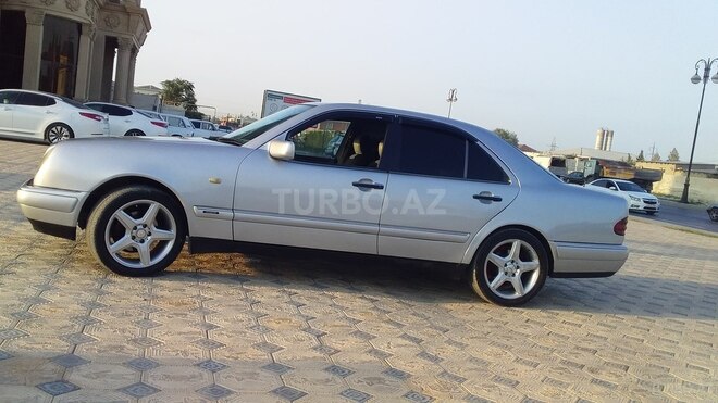 Mercedes E 230 1996, 350,000 km - 2.3 л - Bakı