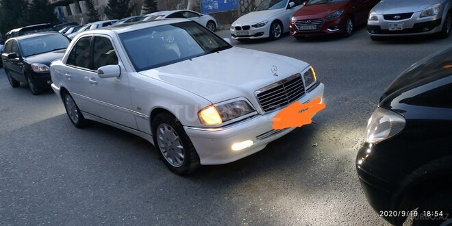 Mercedes C 220 1999, 417,000 km - 2.2 l - Bakı