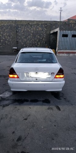 Mercedes C 220 1999, 417,000 km - 2.2 l - Bakı