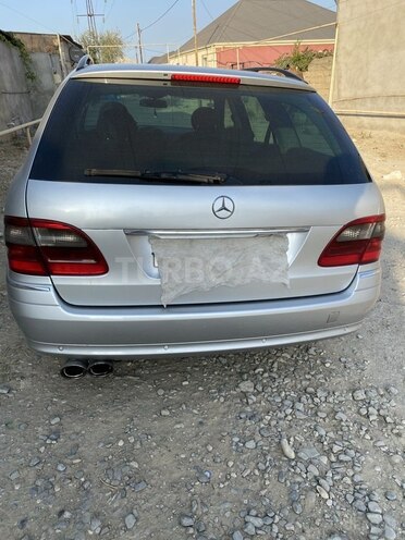 Mercedes E 220 2003, 447,700 km - 2.2 l - Bakı