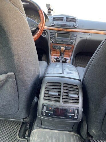Mercedes E 220 2003, 447,700 km - 2.2 l - Bakı