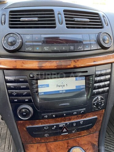 Mercedes E 220 2003, 447,700 km - 2.2 l - Bakı