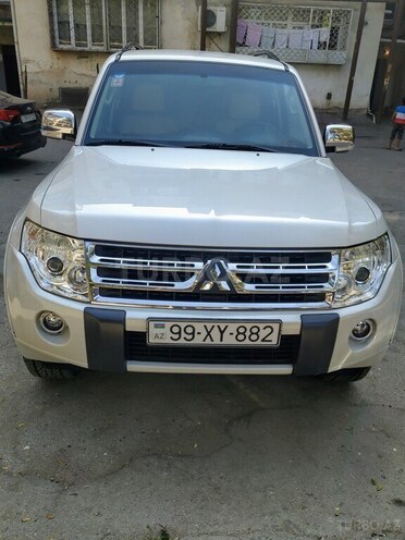 Mitsubishi Pajero 2011, 72,500 km - 3.5 l - Bakı