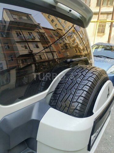 Mitsubishi Pajero 2011, 72,500 km - 3.5 l - Bakı