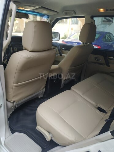 Mitsubishi Pajero 2011, 72,500 km - 3.5 l - Bakı