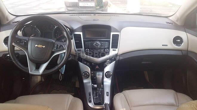 Chevrolet Cruze 2012, 138,200 km - 1.4 l - Quba